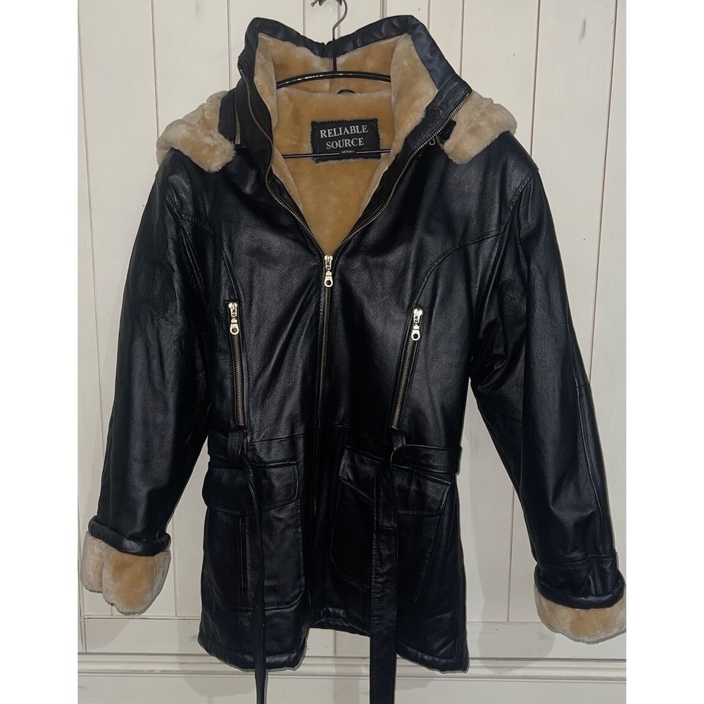 RELIABLE SOURCE WOMEN'S 100% Leather Jacket - SIZE - L.